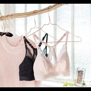 Chantelle Everyday Lace Racerback Wireless Bralette in Light Pink